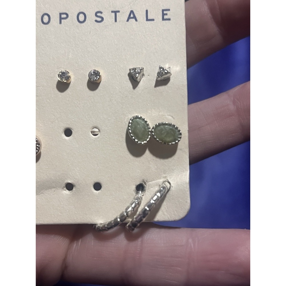 Aeropostal Stud Earrings Lot Of 7 New On Card Silver & Copper Tone Heart Studs - Picture 4 of 8